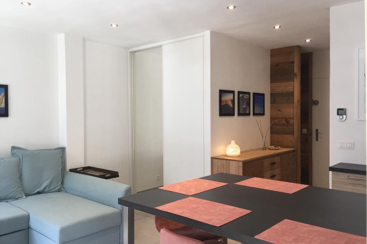 Modern Flat In The Heart Of Chamonix Appartement Buitenkant foto